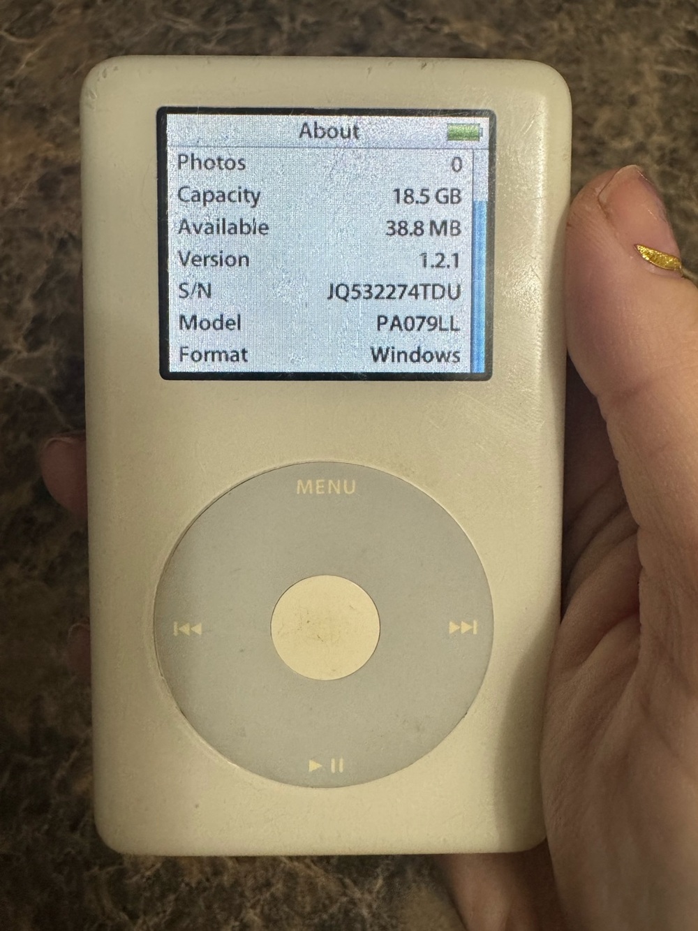 20GB Apple iPod 4th Gen Photo with Color Display A1099 READ DESCRIPTION - Picture 15 of 16